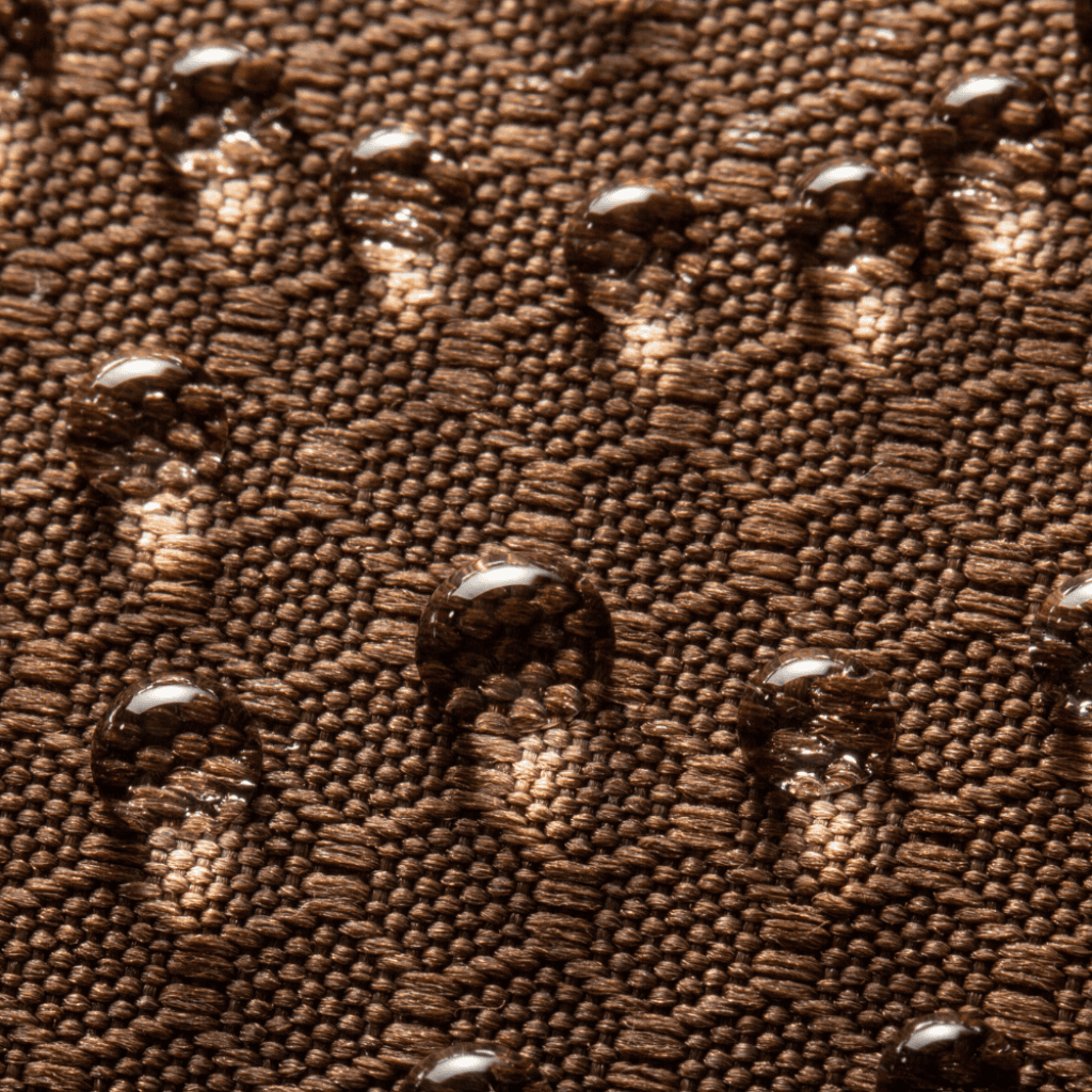 Tạo Lớp Màng Chống Ẩm Trên Bề Mặt Kim Loại