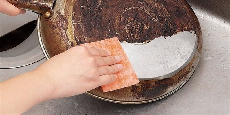 Bột baking soda có rất nhiều công dụng hữu ích trong việc tẩy rửa Bột baking soda có rất nhiều công dụng hữu ích trong việc tẩy rửa