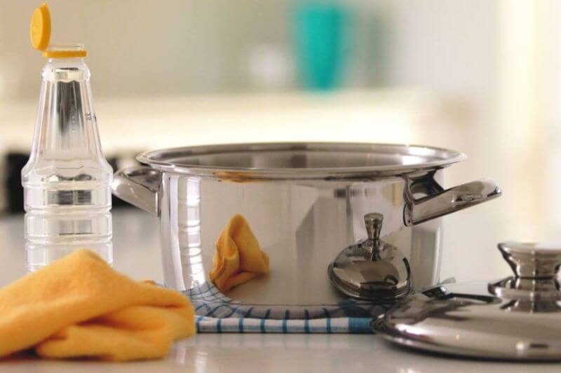 Hướng dẫn loại bỏ vết rỉ sét trên inox